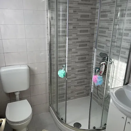 Murati Apartman *